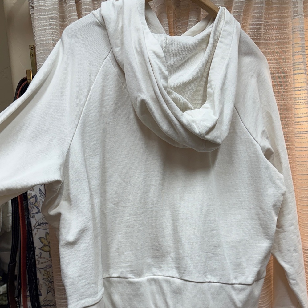 Like New Patagonia Women's Cream Crop Hoodie L - Picture 4 of 4